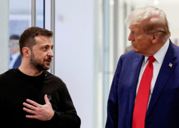 FILE PHOTO: Republican presidential nominee and former U.S. President Donald Trump and Ukraine's President Volodymyr Zelenskiy meet at Trump Tower in New York City, U.S., September 27, 2024. REUTERS/Shannon Stapleton//File Photo