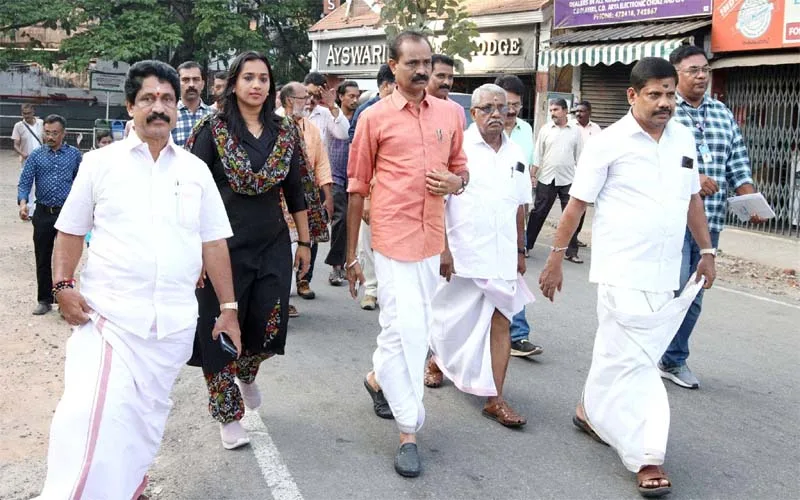 “പാർട്ടി ഫണ്ട് പിരിവിന്റെ പ്രധാന ഉറവിടം 4 മാസം മുമ്പ് അവർക്ക് നഷ്‌ടമായി; അതിന്റെ പേരിലുള്ള ഹാലിളക്കമാണ് ഇന്ന് കാണുന്നത്, നിങ്ങൾ വ്യാജ പ്രചാരണങ്ങൾ നടത്തൂ, എങ്കിലേ സത്യങ്ങൾ പുറത്തുവരൂ”