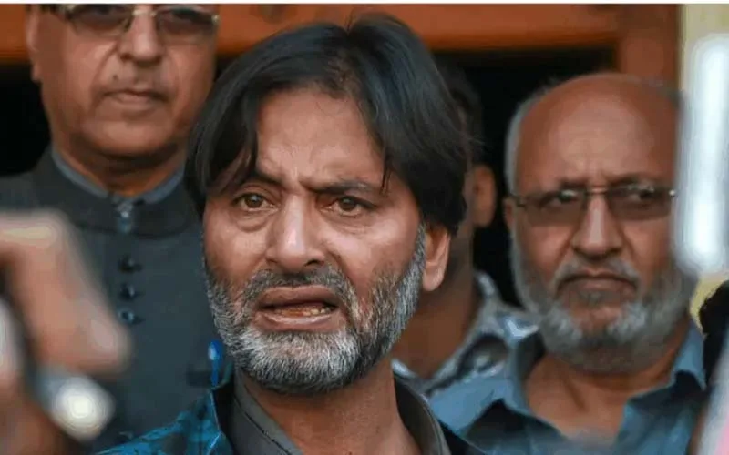 യാസിൻ മാലികിന് ഭീകരരുമായും പാക് ഭരണകൂടവുമായും ബന്ധം; സമാധാന ചർച്ചകളിൽ പങ്കുവഹിച്ചെന്നത് പച്ചക്കളം; വിഘടനവാദിക്ക് വധശിക്ഷ നൽകണമെന്ന് ഡൽഹി ഹൈക്കോടതിയിൽ എൻ.ഐ.എ