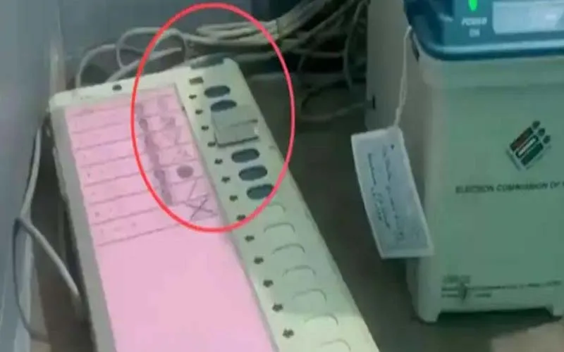 ‘താമര ചിഹ്നം ടേപ്പ് ഒട്ടിച്ച് മറച്ചു’; ബംഗാളിൽ പോളിങ് ബൂത്തുകളിൽ സംഘർഷം: ഡയമണ്ട് ഹാർബറിലെ ഫാൽത്തയിൽ റീപോളിങ് ആവശ്യപ്പെട്ട് ബിജെപി