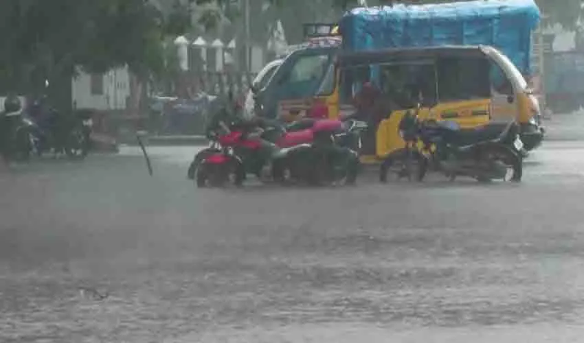 വേനല്‍ച്ചൂടിന് ആശ്വാസം; ഏഴു ജില്ലകളില്‍ യെല്ലോ അലര്‍ട്ട്, വരും ദിവസങ്ങളിലും മഴ തുടരും