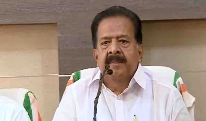 ‘മുഖ്യമന്ത്രിയെ തീരുമാനിക്കുന്നത് ഫ്‌ലക്‌സ് ബോര്‍ഡുകളല്ല’; സസ്‌പെന്‍സ് നിലനിര്‍ത്തി രമേശ് ചെന്നിത്തല, നിരീക്ഷകര്‍ കേരളത്തിലേക്ക്